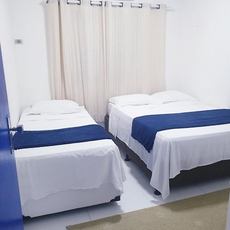 דירות גוארויה Apartamento 400 Metros Praia Da Enseada מראה חיצוני תמונה