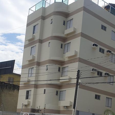 דירות גוארויה Apartamento 400 Metros Praia Da Enseada מראה חיצוני תמונה